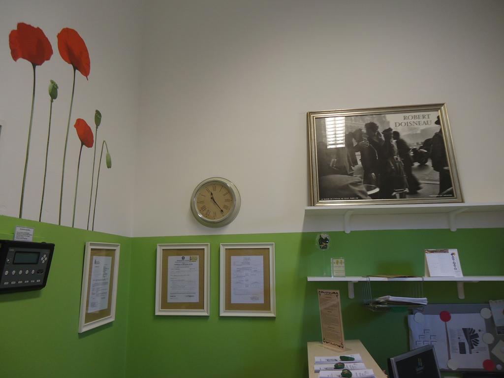 Protezione Della Giovane - Female Hostel Verona Exterior photo